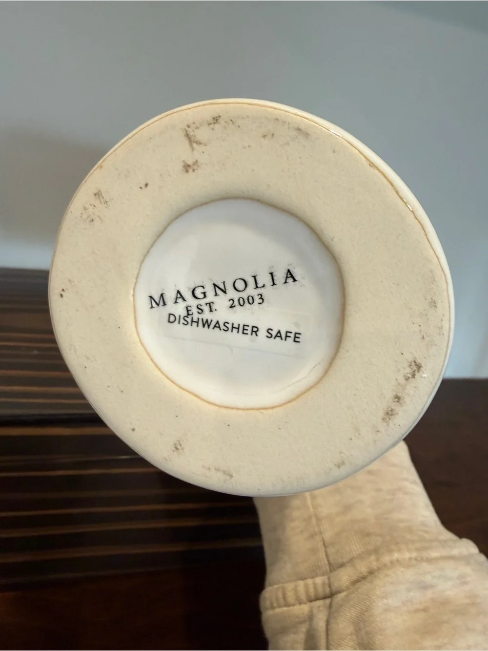 Magnolia Cream Ceramic 30oz Oil Pourer